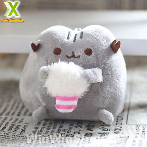 ban-moc-khoa-hoat-hinh-meo-pusheen-quan-3